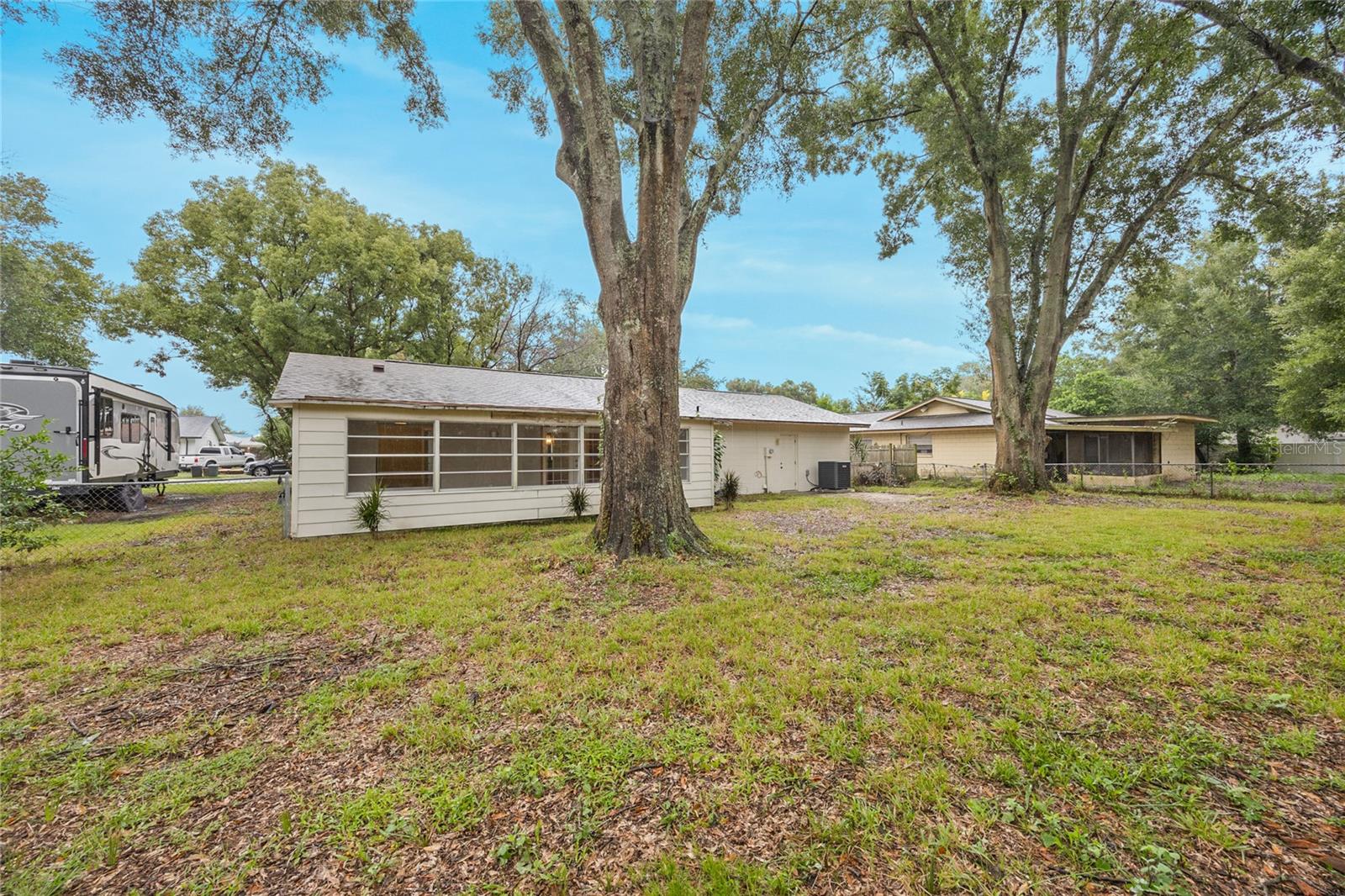 7420 BARNACLE CT