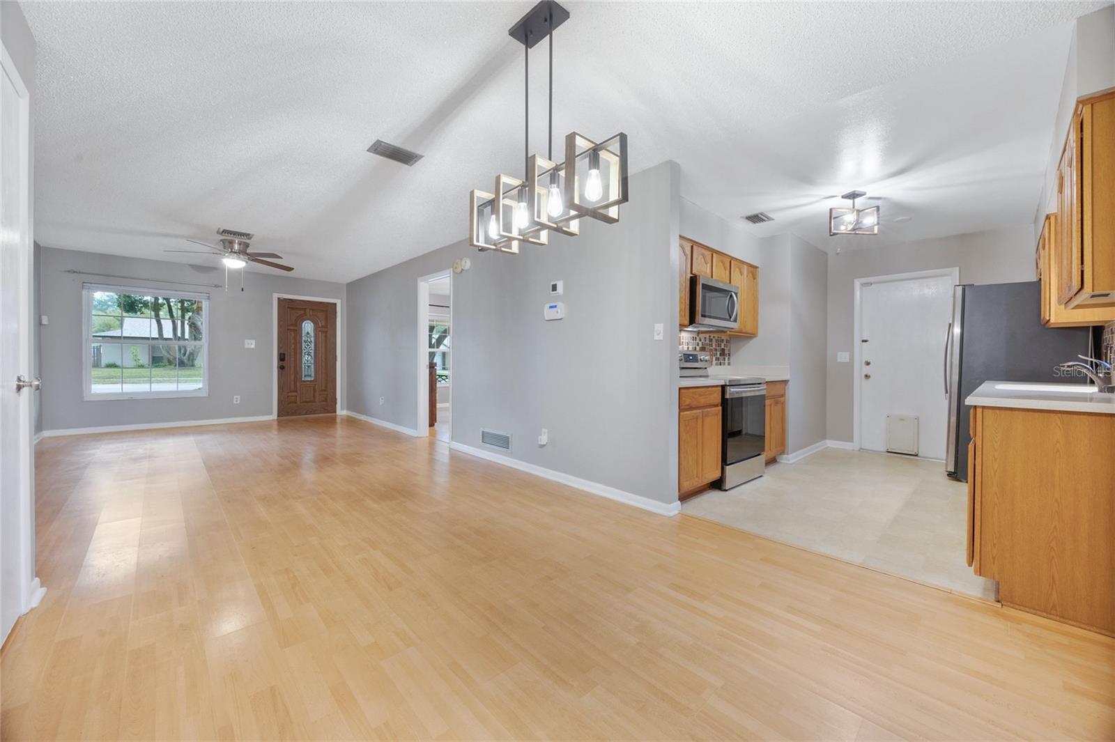 7420 BARNACLE CT