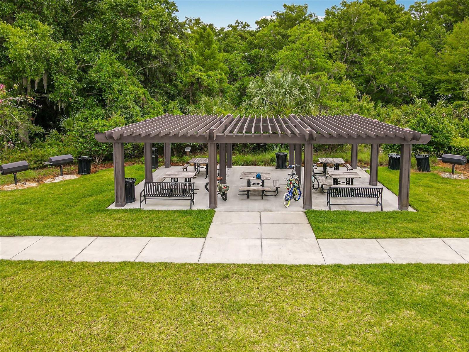 2364 KESTREL PERCH PL