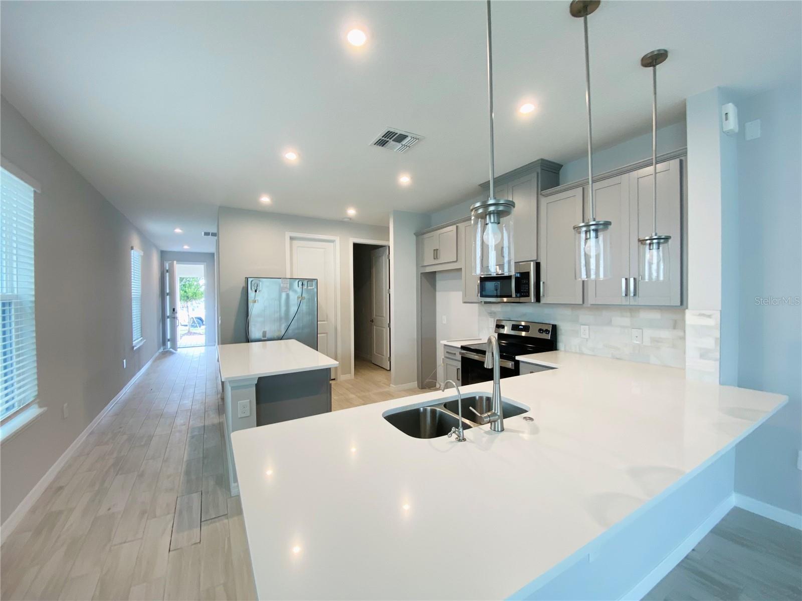 2364 KESTREL PERCH PL