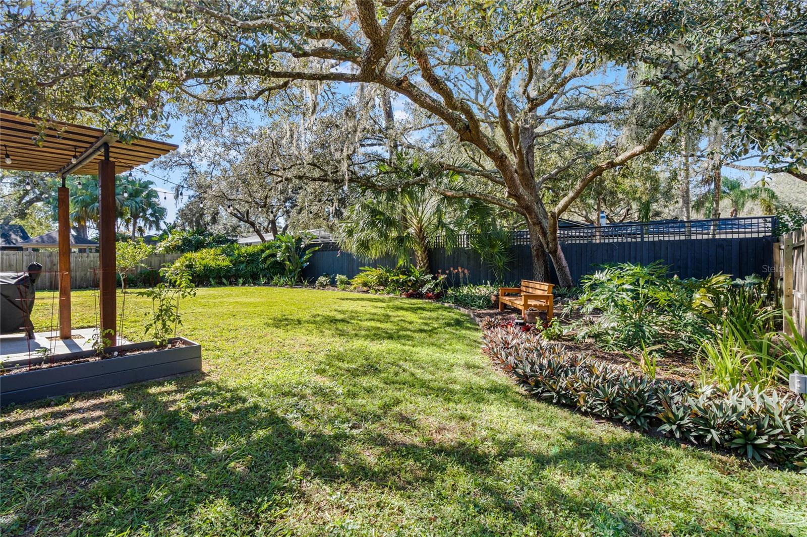 909 CUTLER RD
