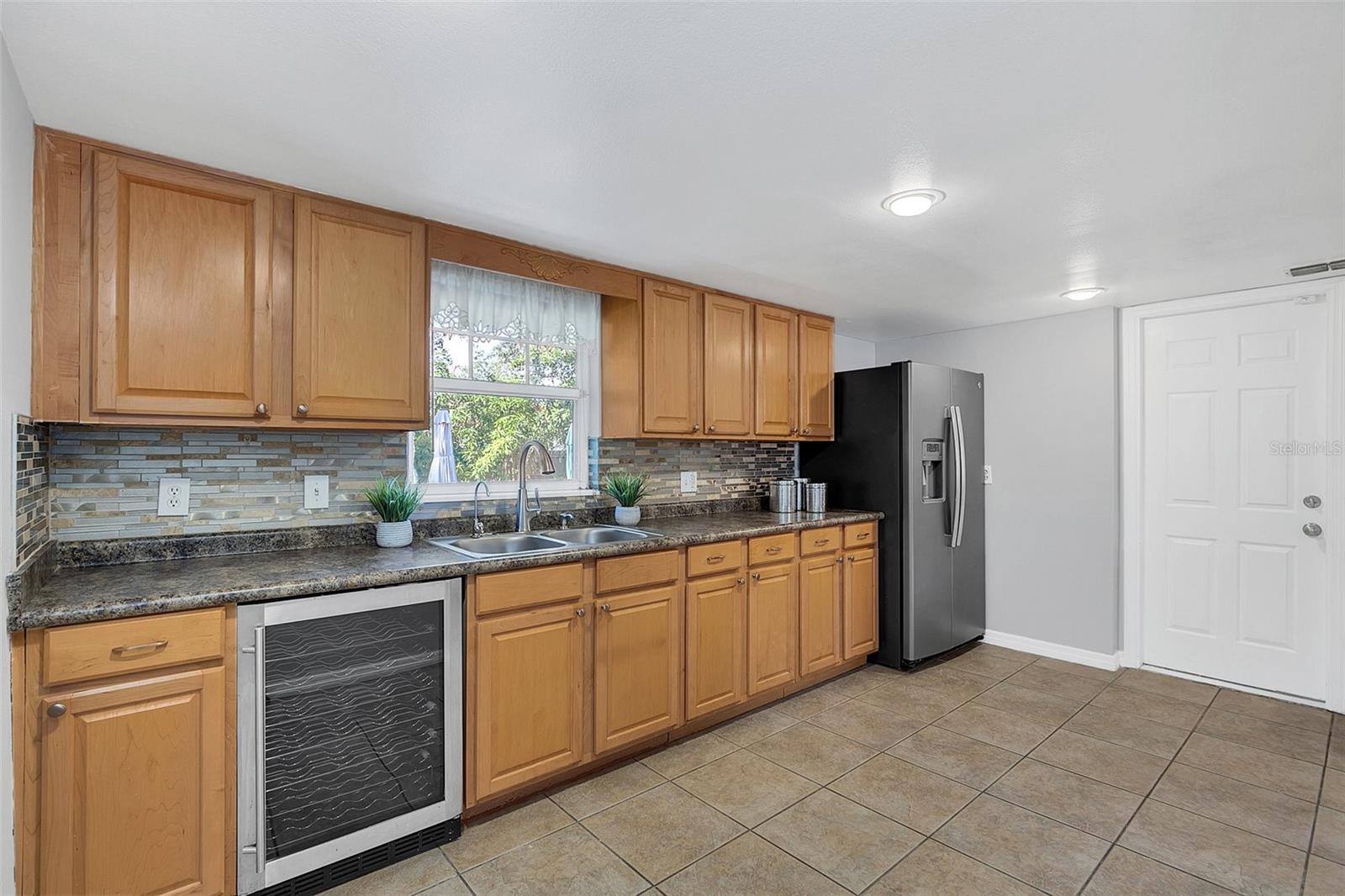 830 TRAILWOOD DR