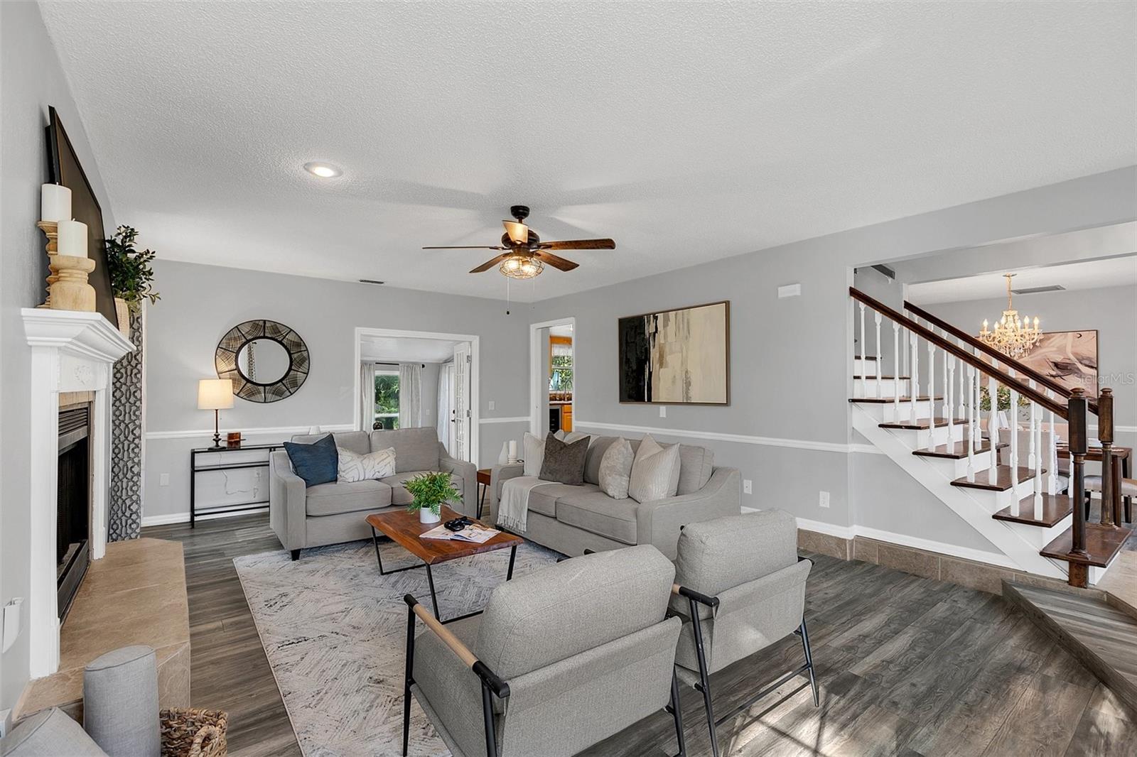 830 TRAILWOOD DR
