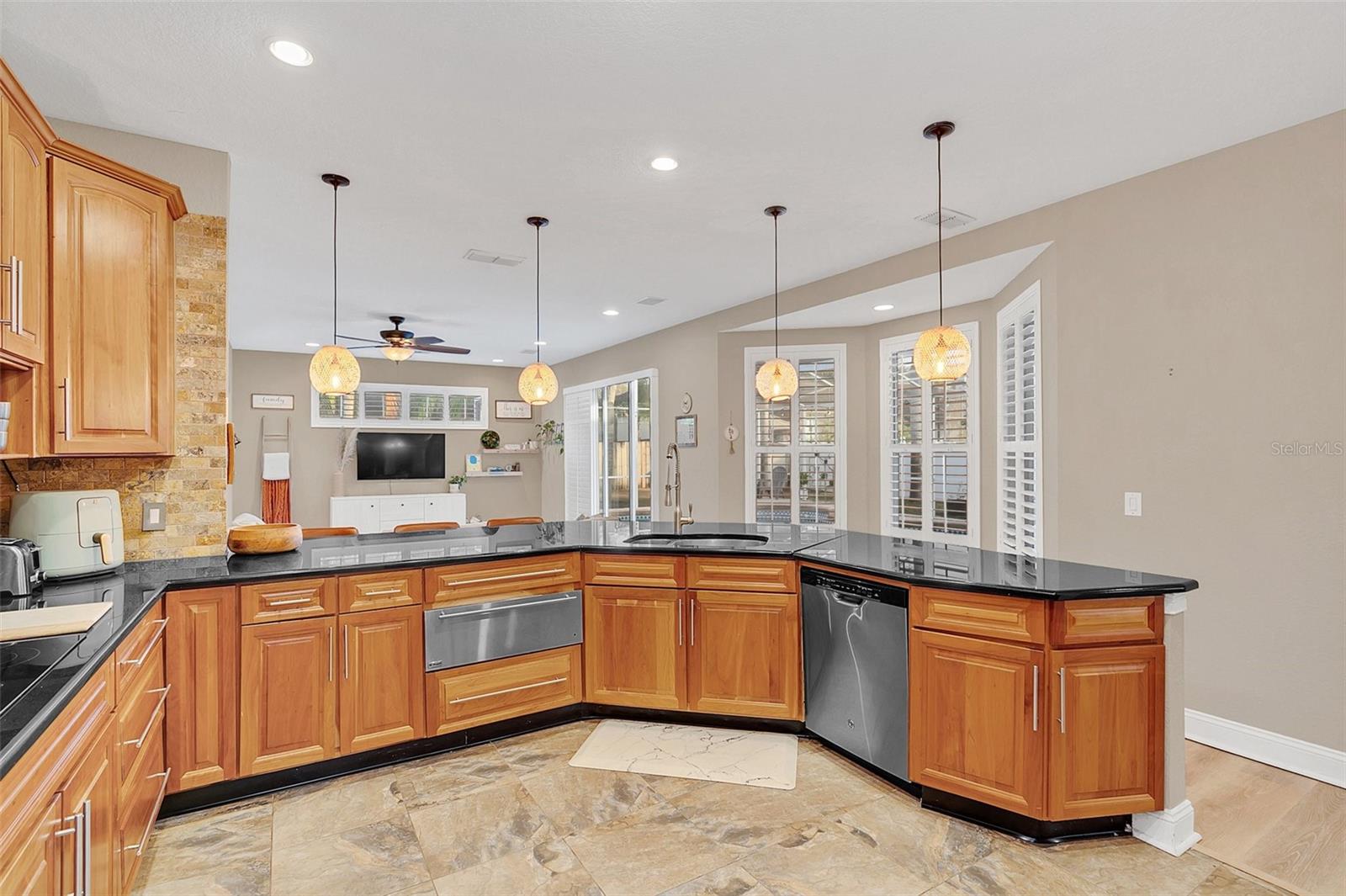 803 PALMETTO TER