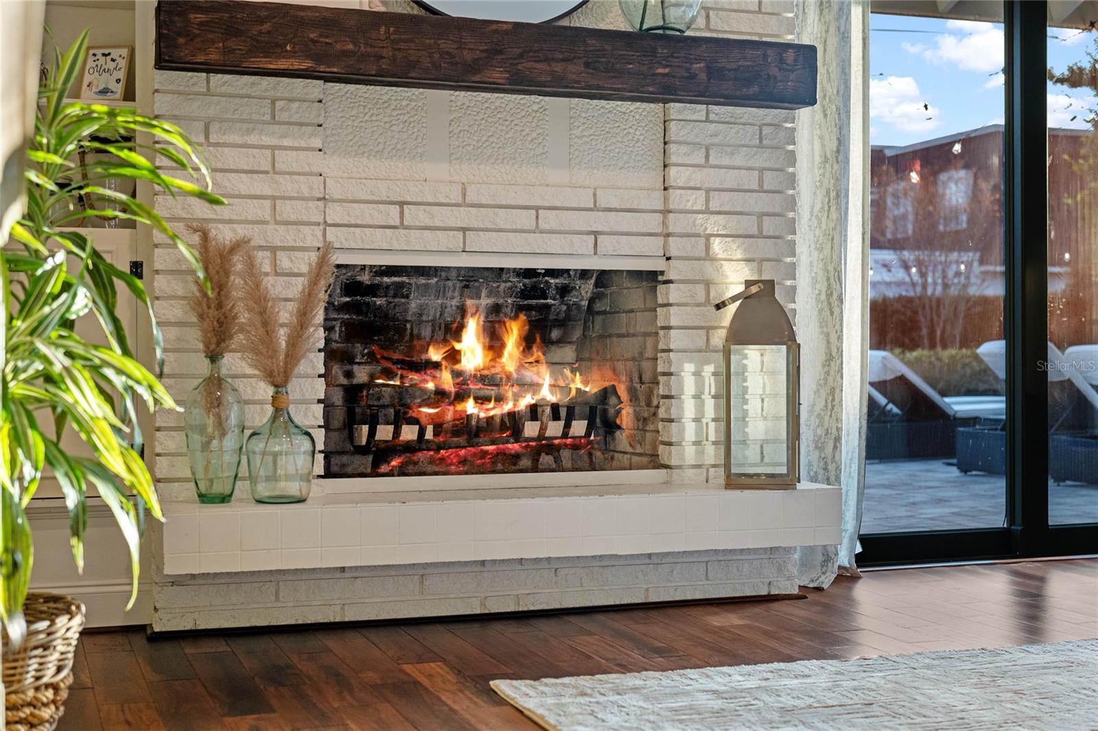 2116 ALAMEDA ST