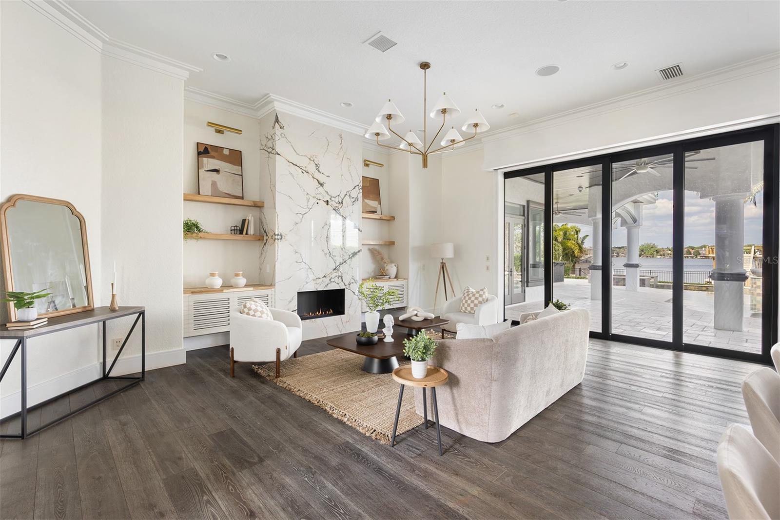 801 W 2ND AVE