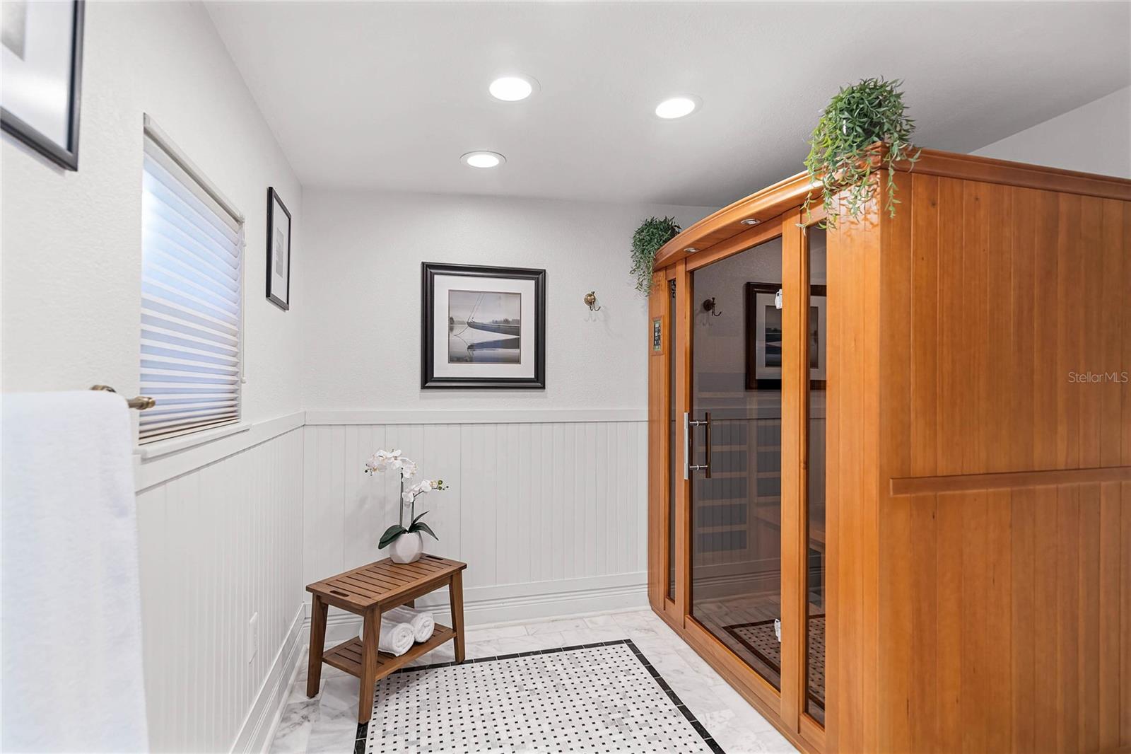 1 W VILLAGE DR