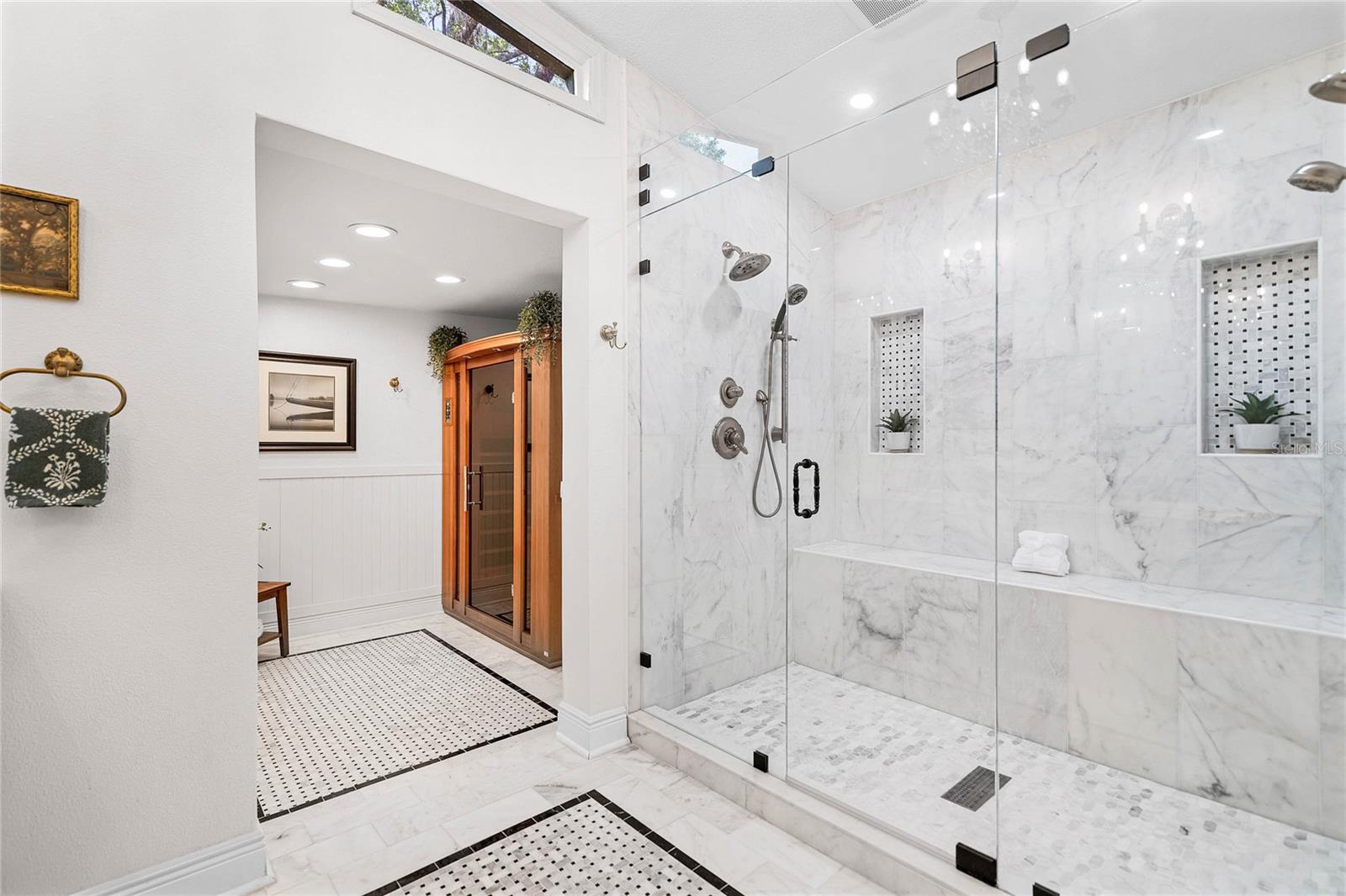 1 W VILLAGE DR