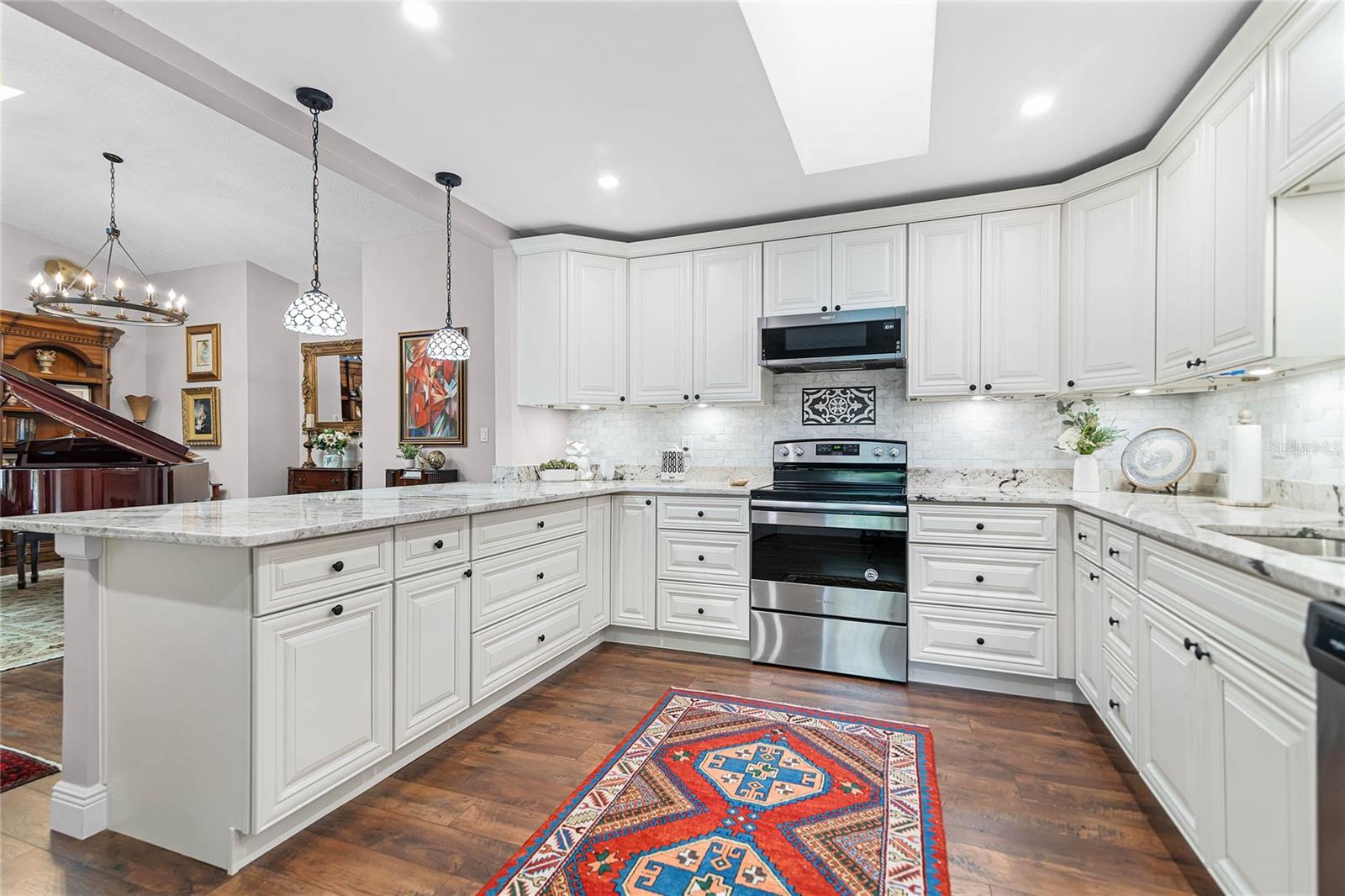 1 W VILLAGE DR