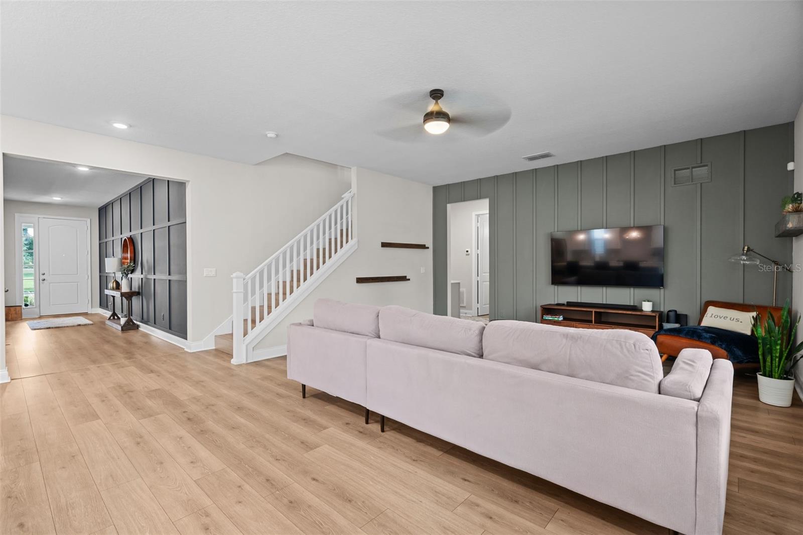 675 PRIMROSE WILLOW WAY