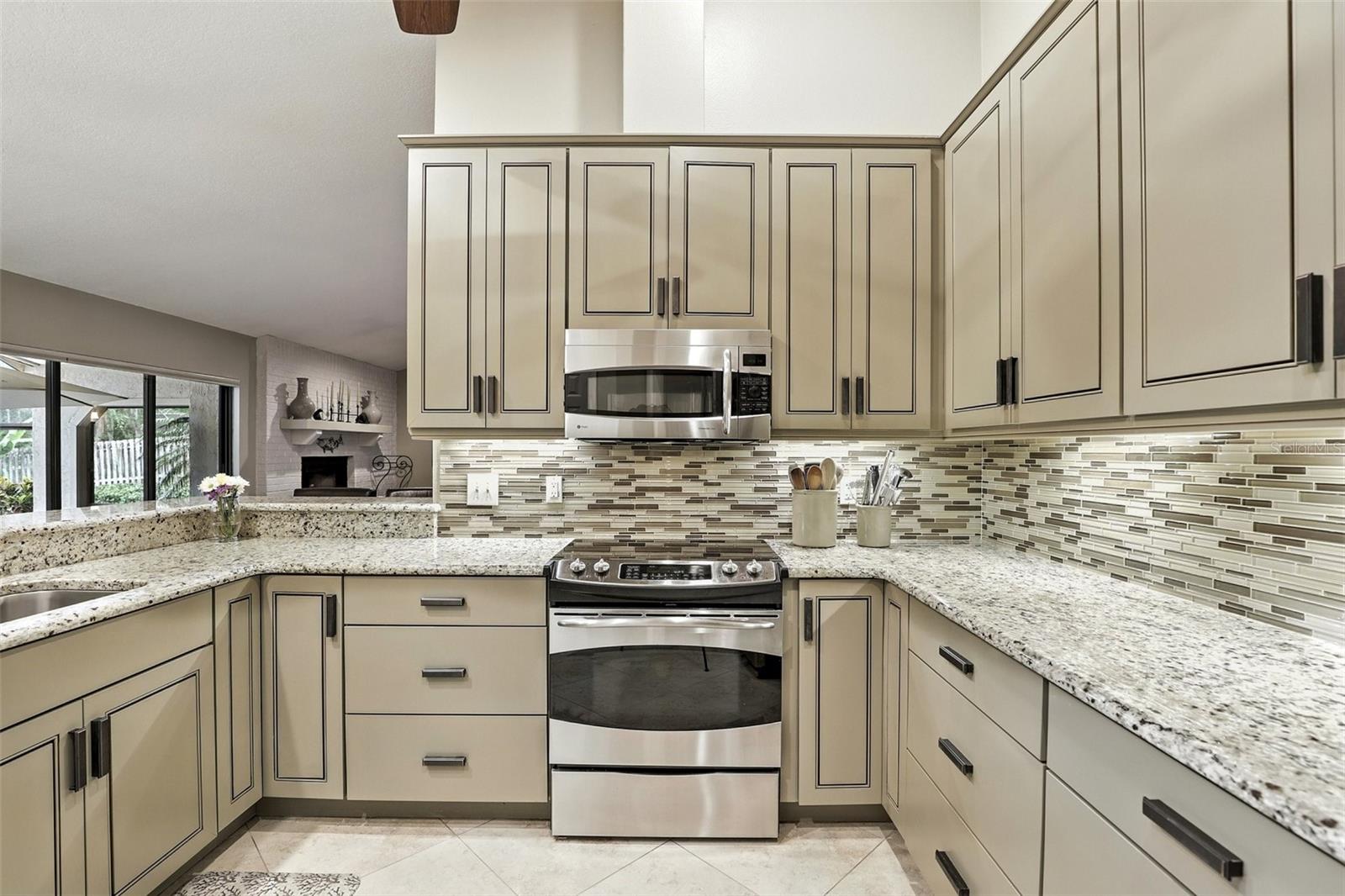 518 STEPHANIE CT