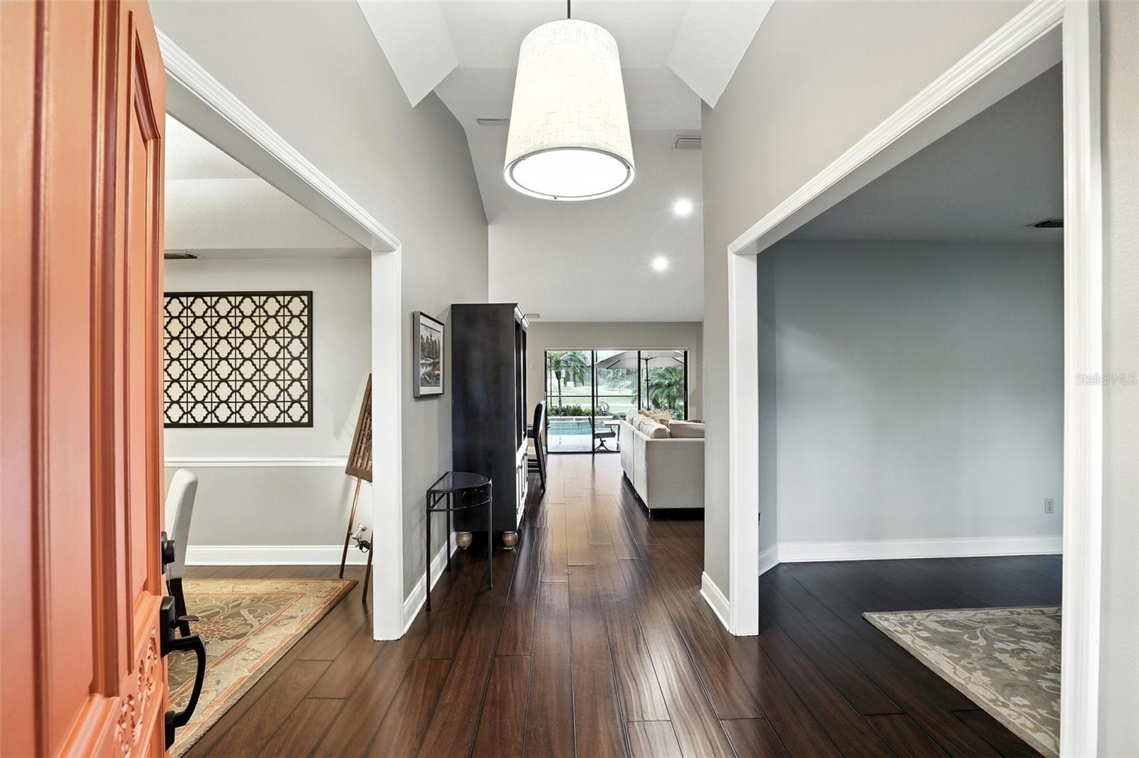 518 STEPHANIE CT