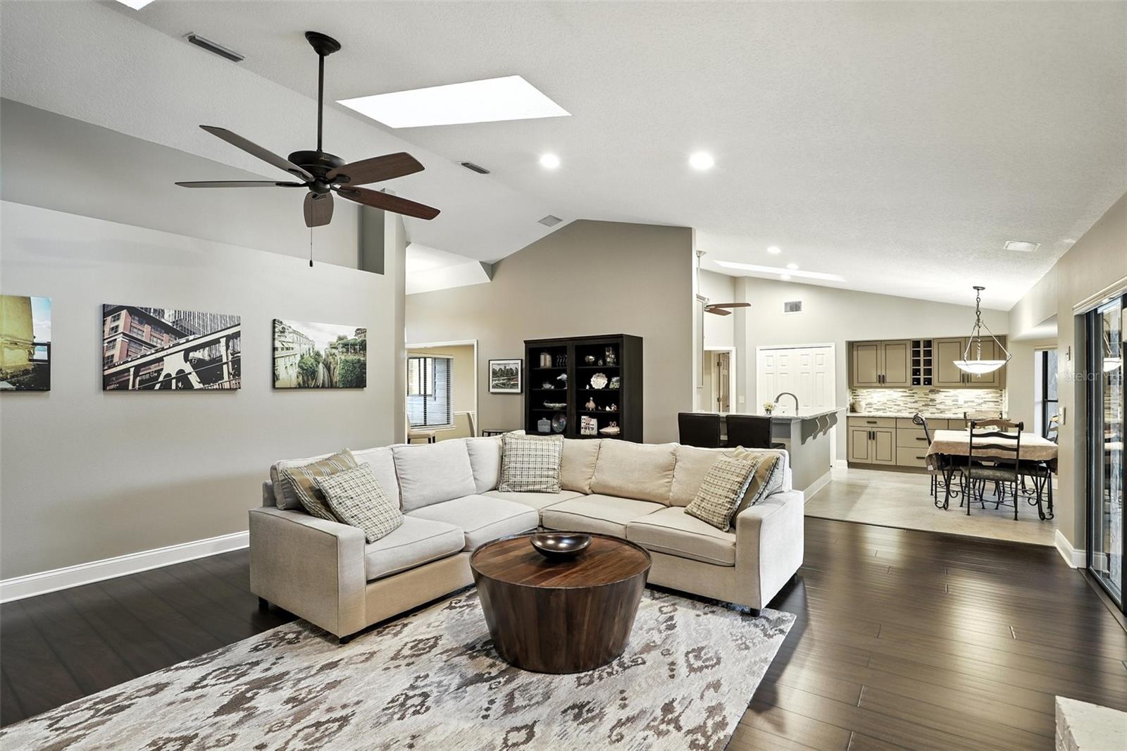 518 STEPHANIE CT
