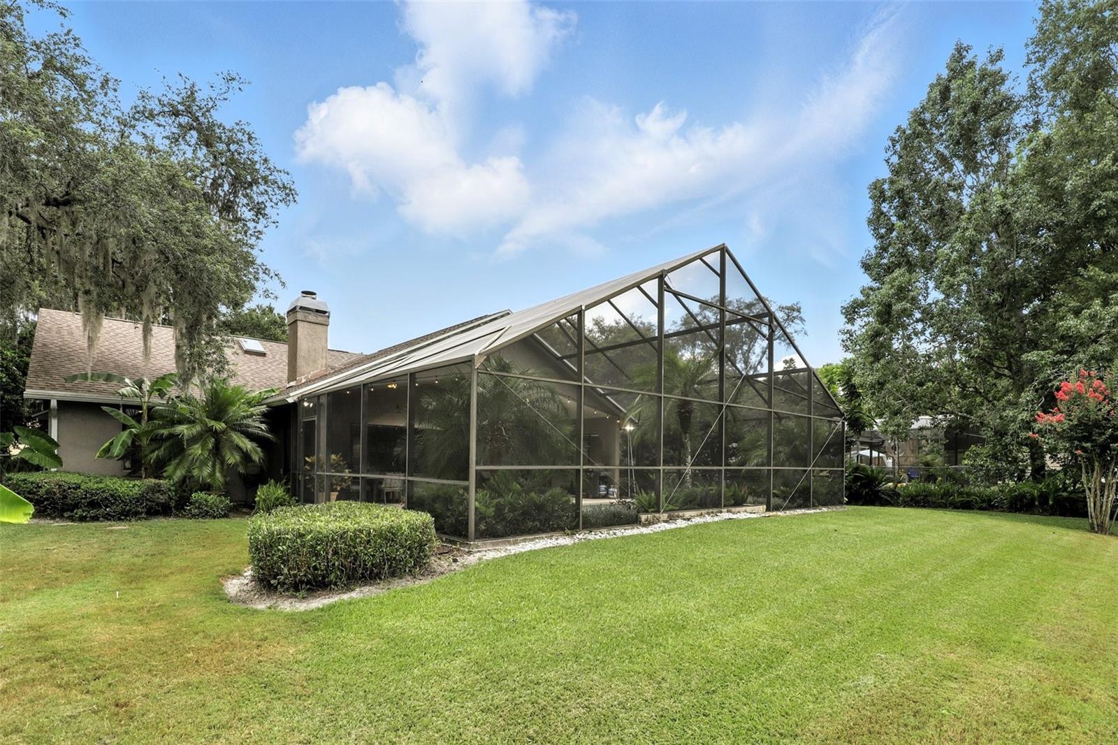 518 STEPHANIE CT