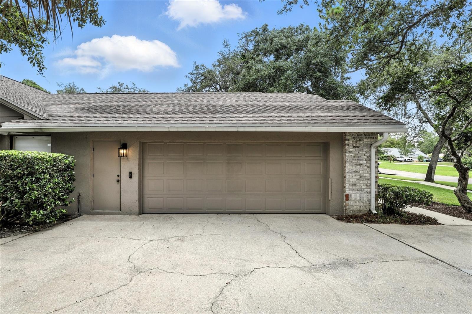 518 STEPHANIE CT