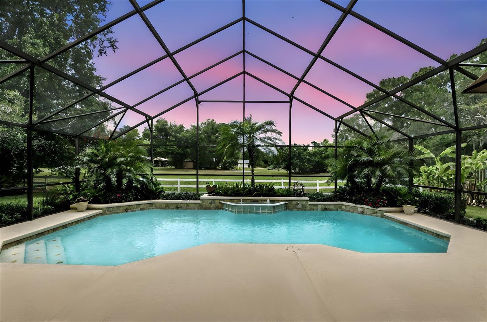 518 STEPHANIE CT