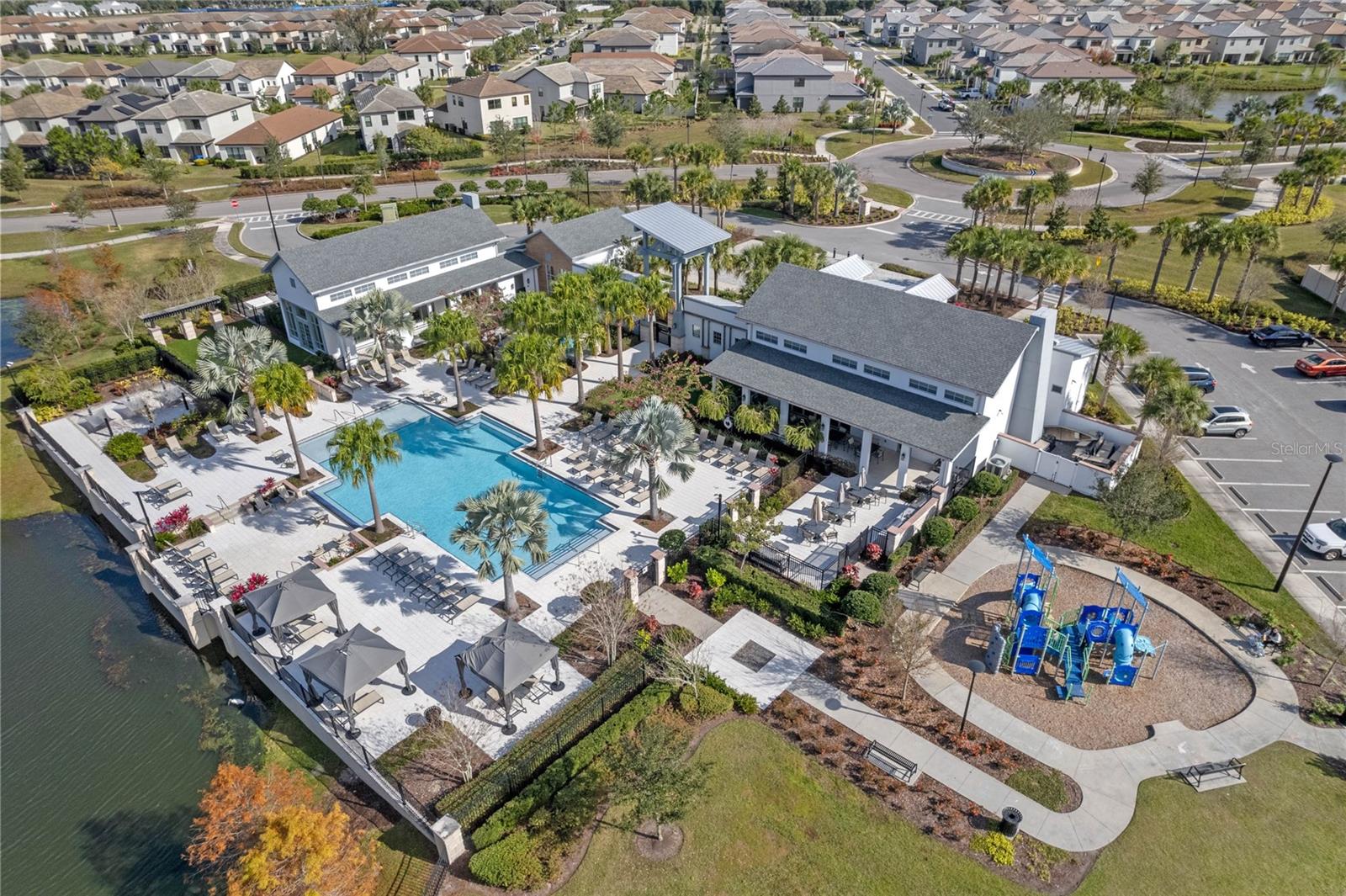 1024 WADING WATERS CIR