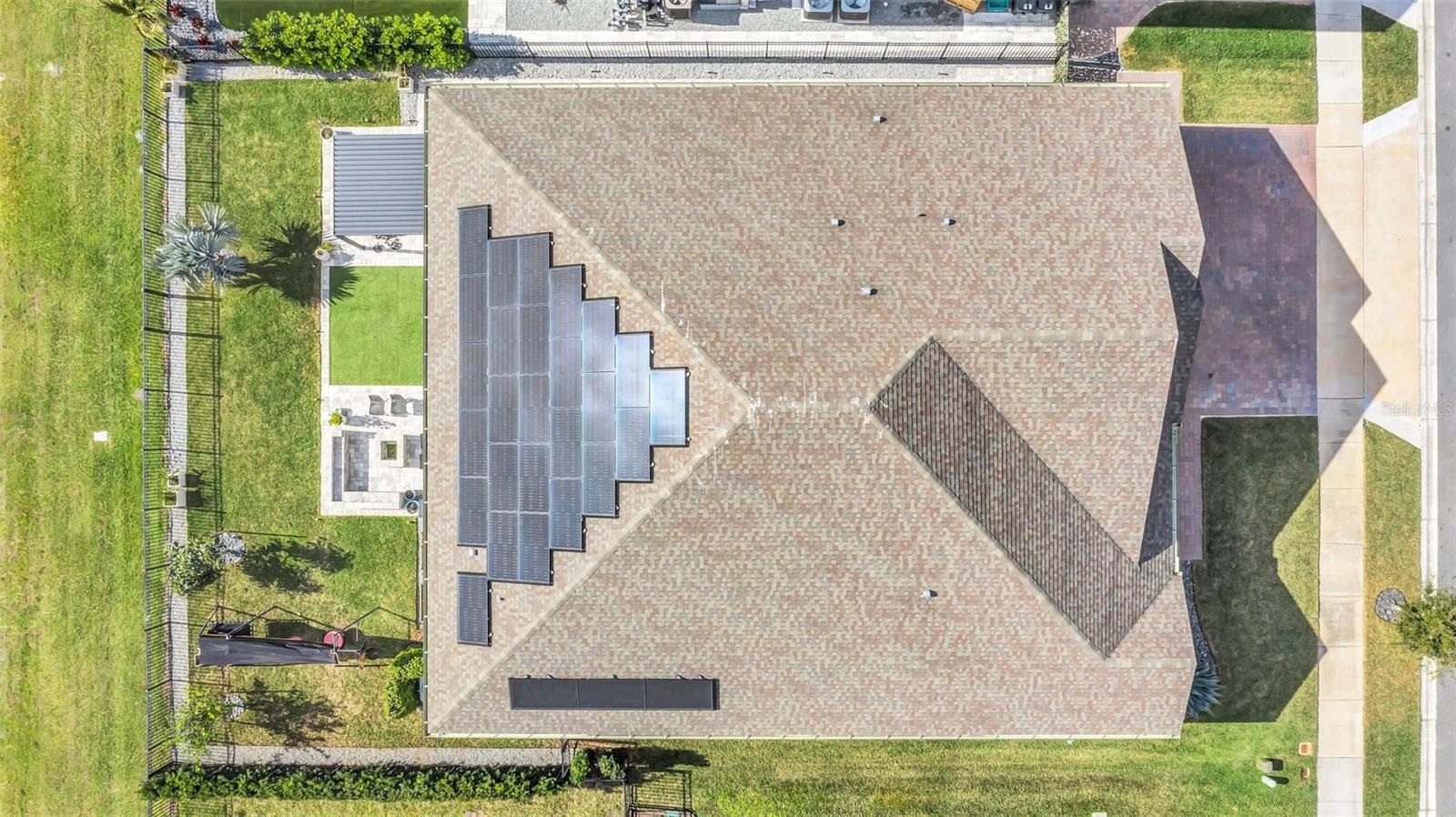 1024 WADING WATERS CIR