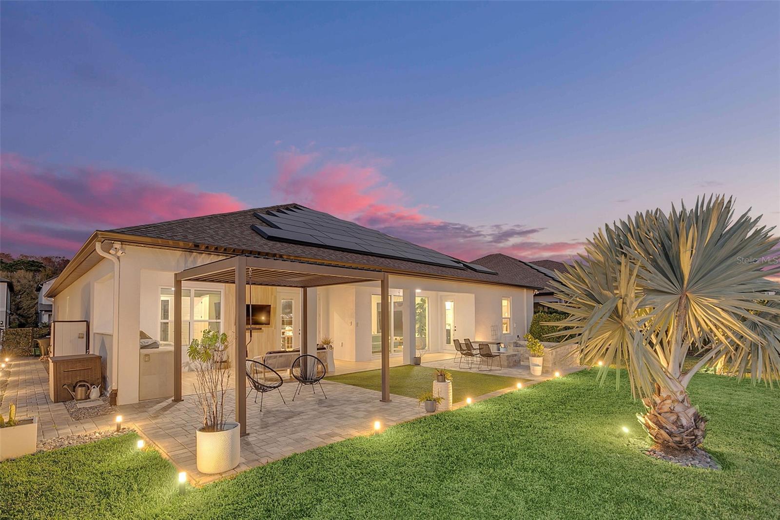 1024 WADING WATERS CIR