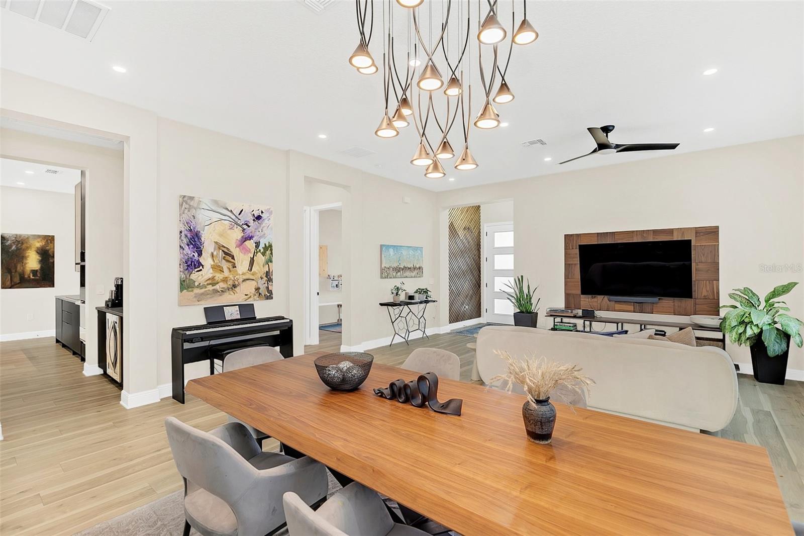 1024 WADING WATERS CIR