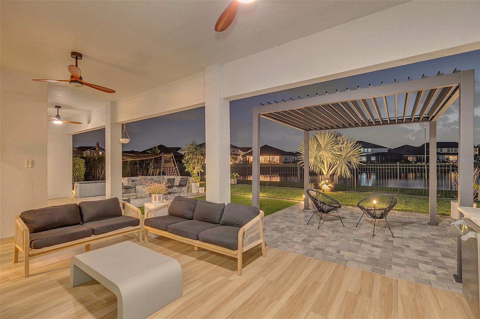 1024 WADING WATERS CIR