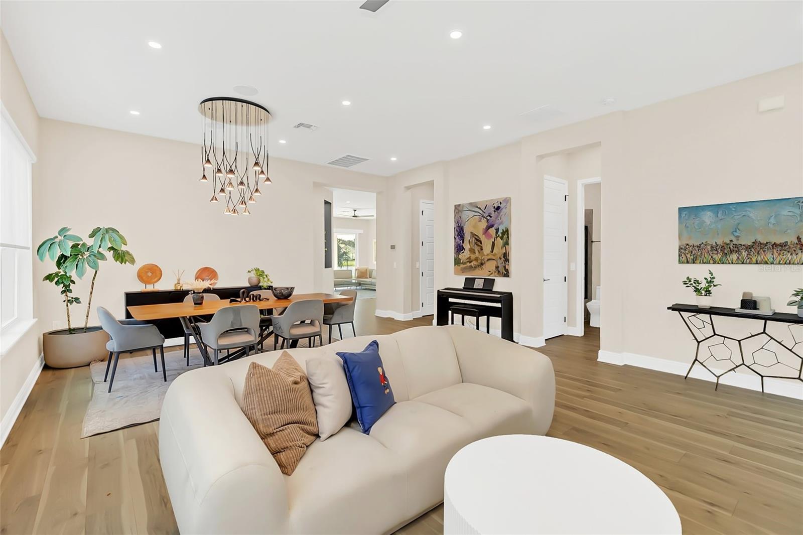 1024 WADING WATERS CIR