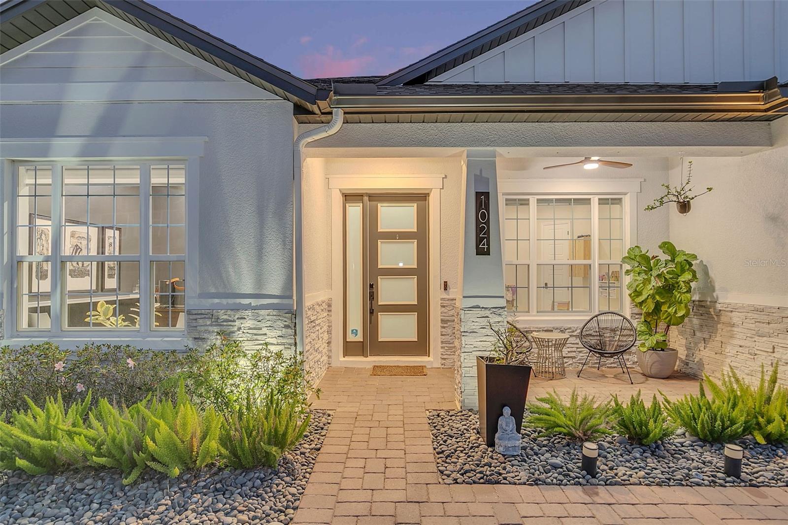 1024 WADING WATERS CIR