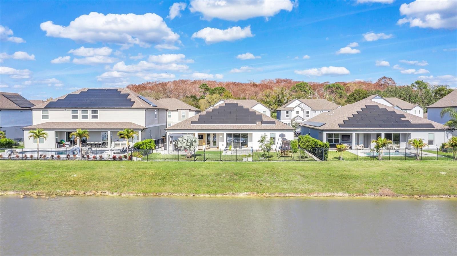 1024 WADING WATERS CIR