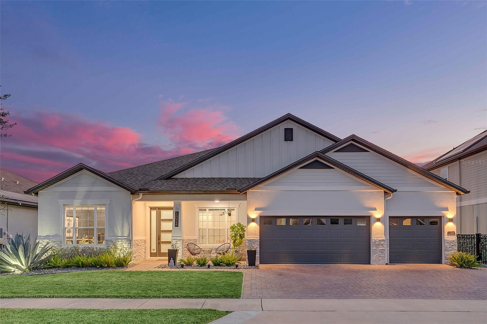 1024 WADING WATERS CIR