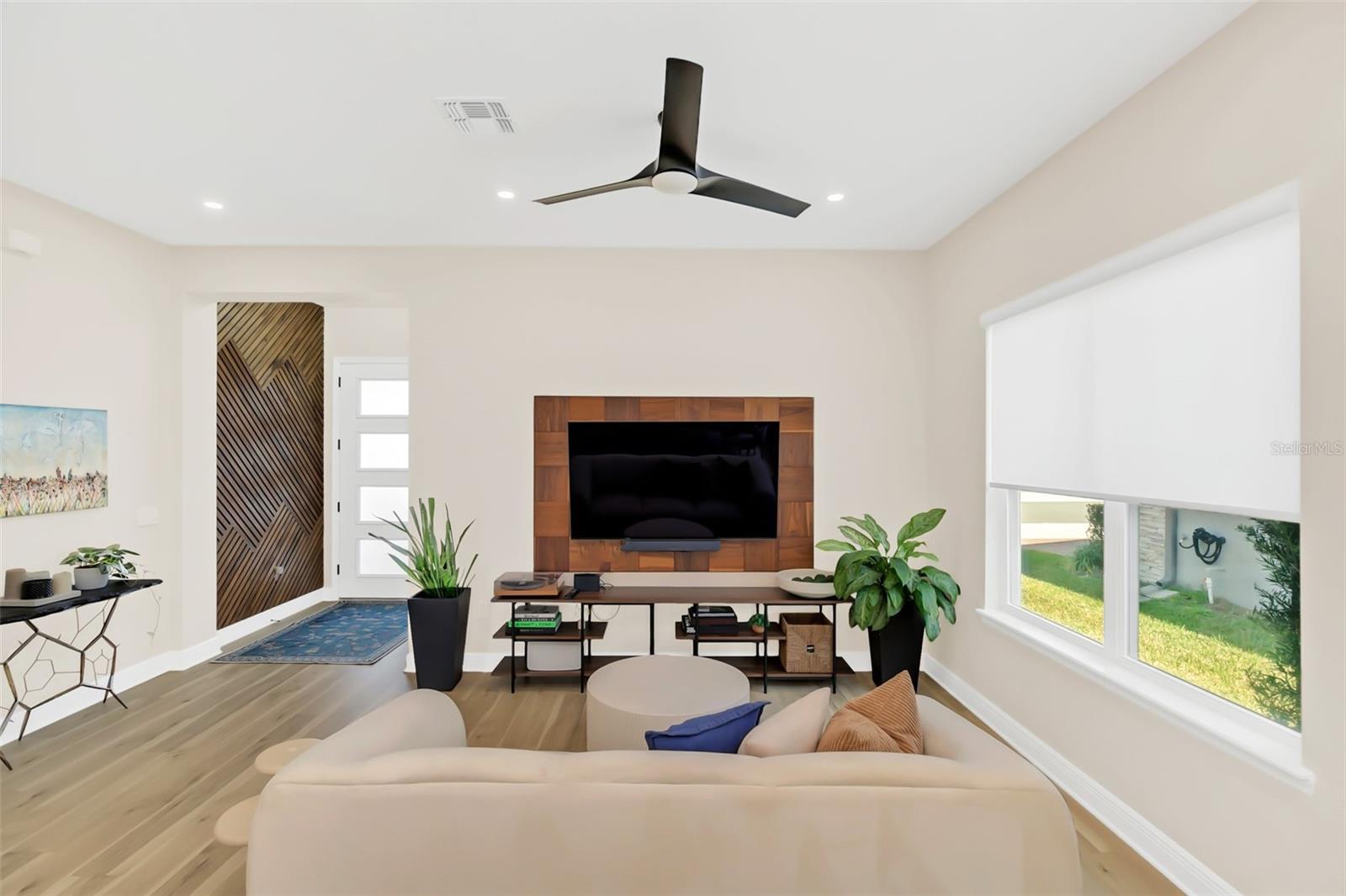 1024 WADING WATERS CIR