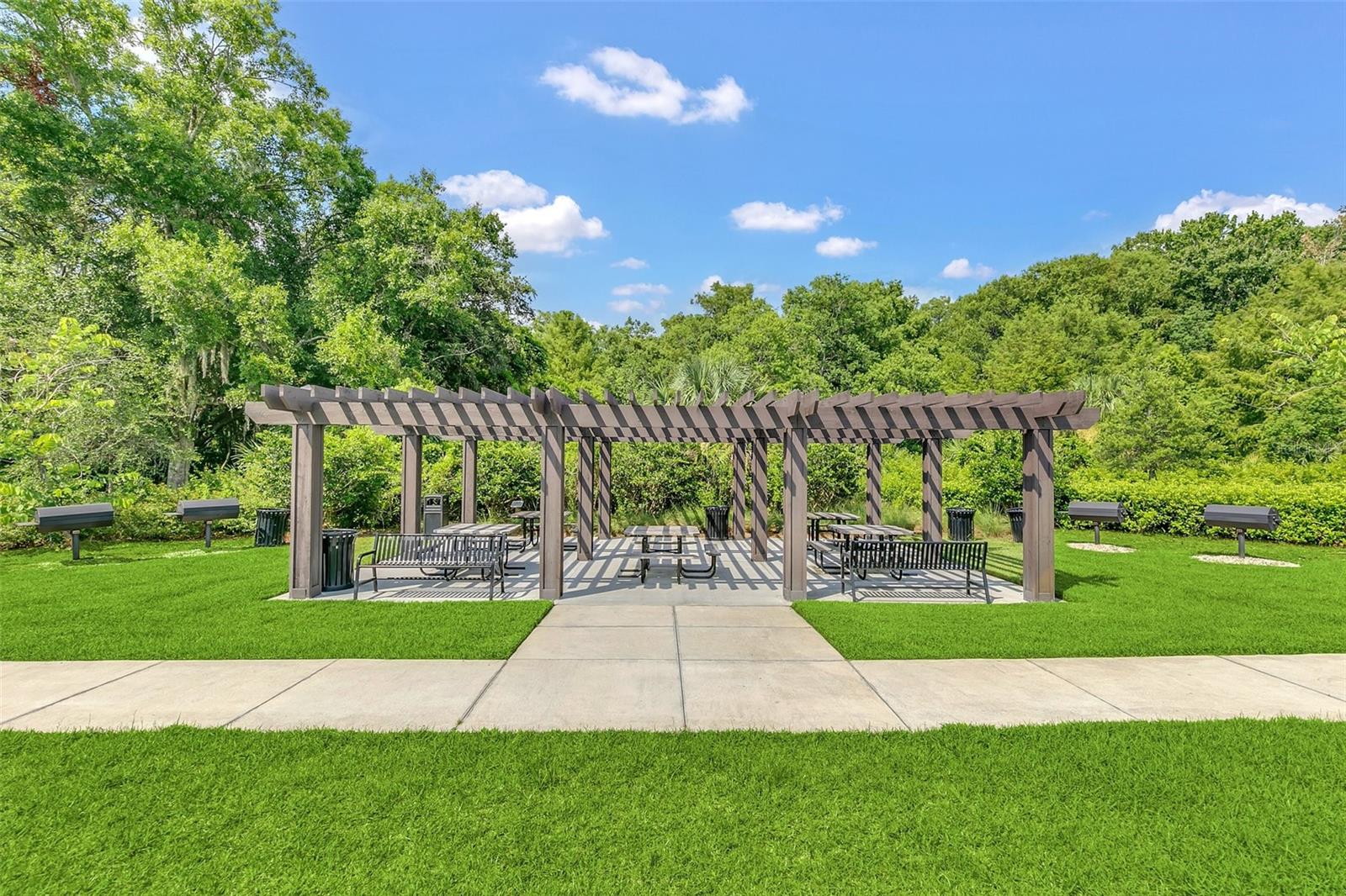 1024 WADING WATERS CIR