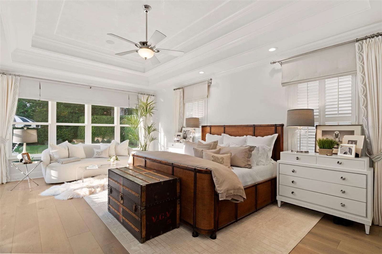 1155 WOODMERE DR