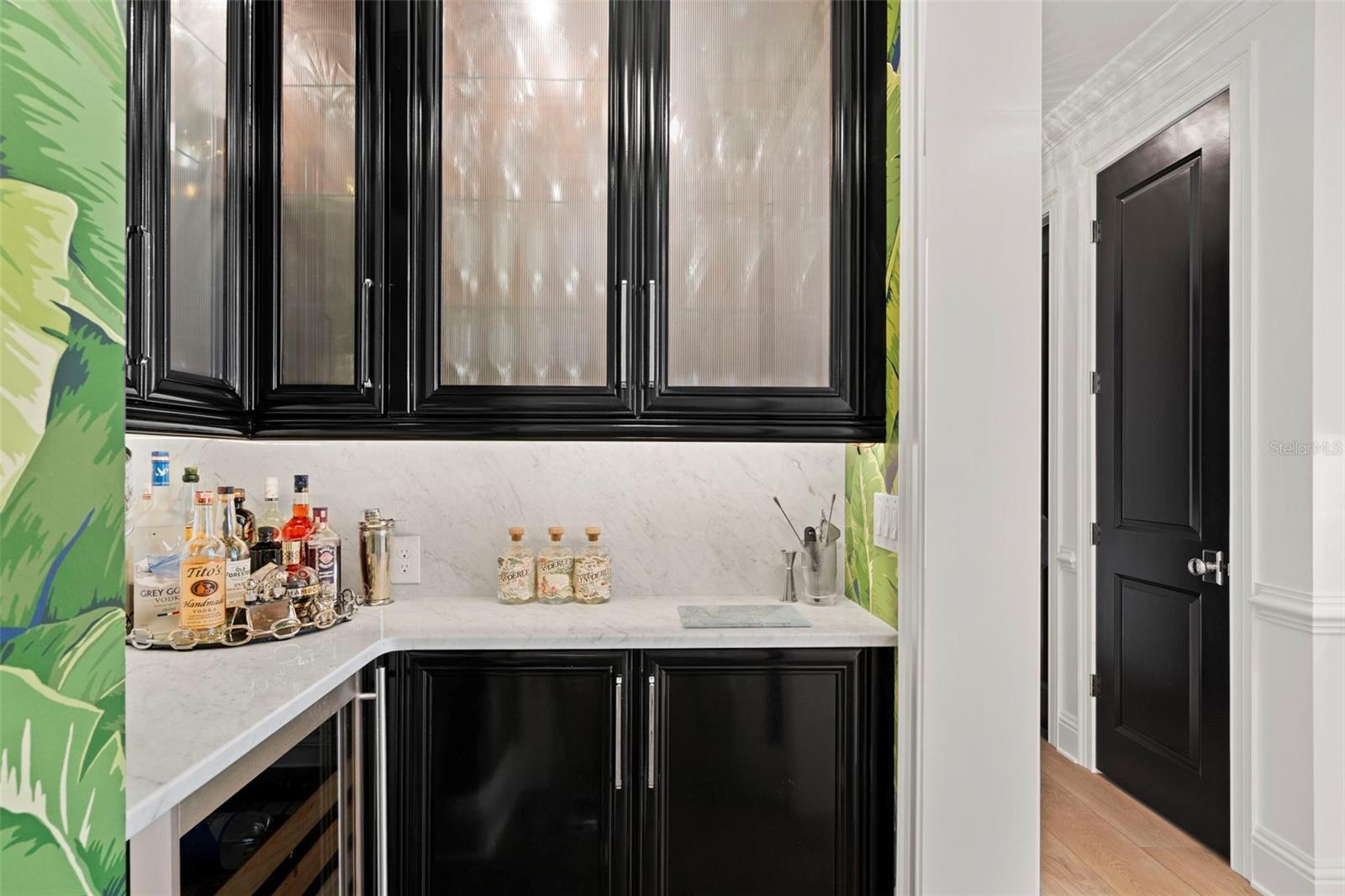 1155 WOODMERE DR