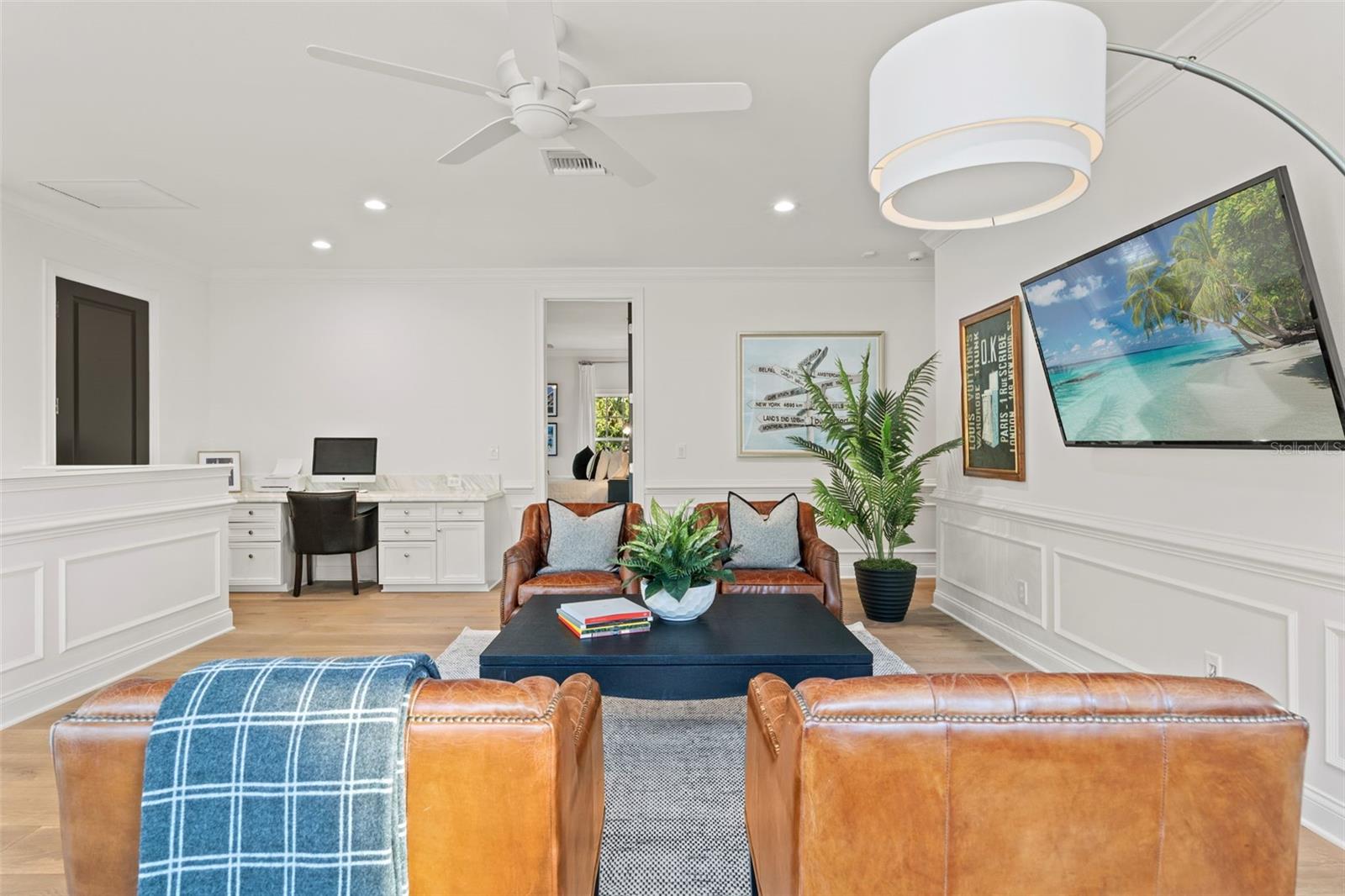 1155 WOODMERE DR