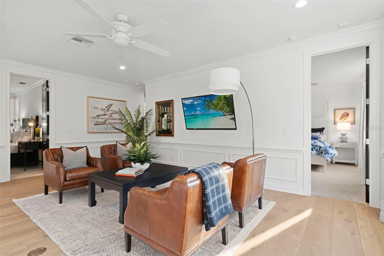 1155 WOODMERE DR