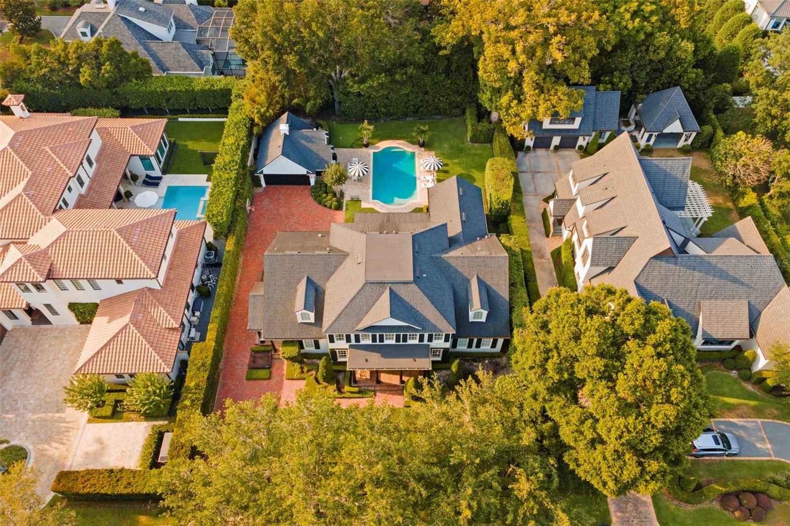 1155 WOODMERE DR