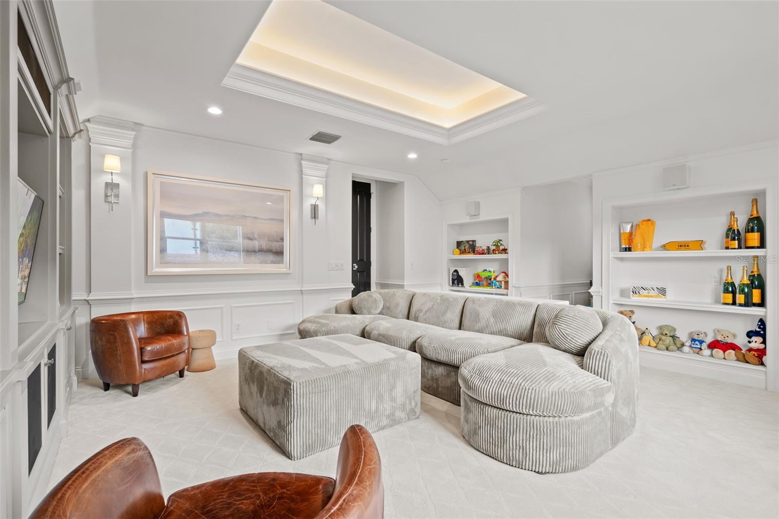 1155 WOODMERE DR
