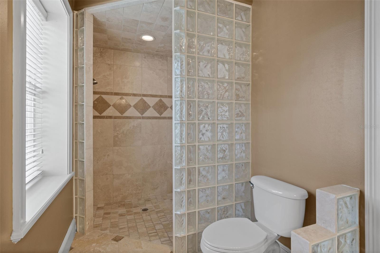 631 OLD MOUNT DORA RD