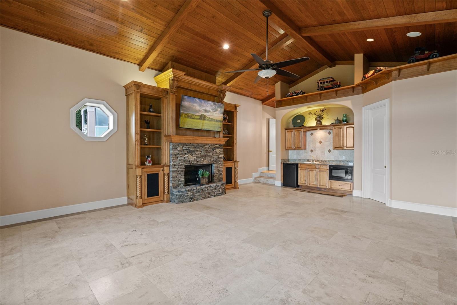 631 OLD MOUNT DORA RD