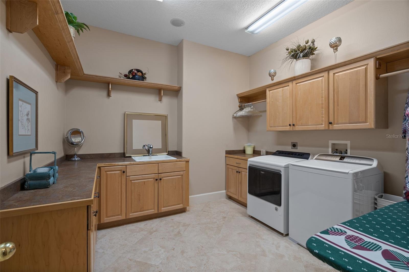 631 OLD MOUNT DORA RD