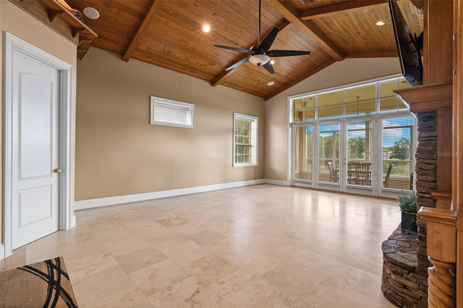 631 OLD MOUNT DORA RD