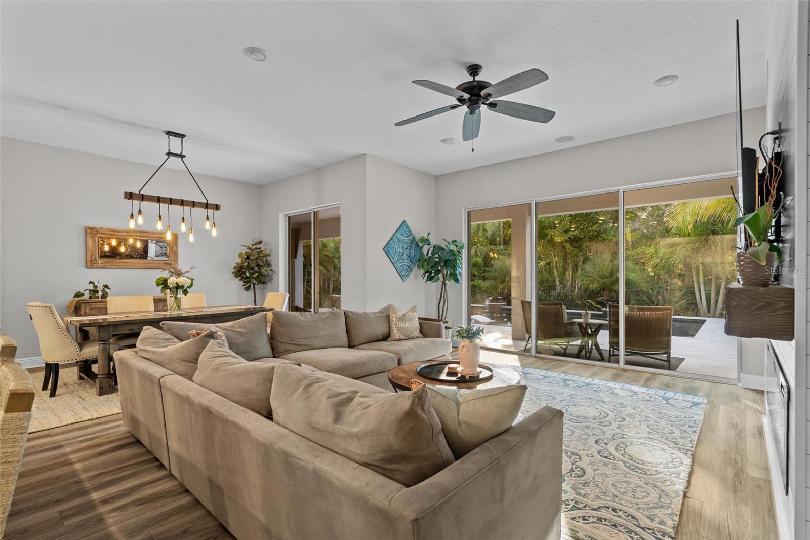 1245 WADING WATERS CIR