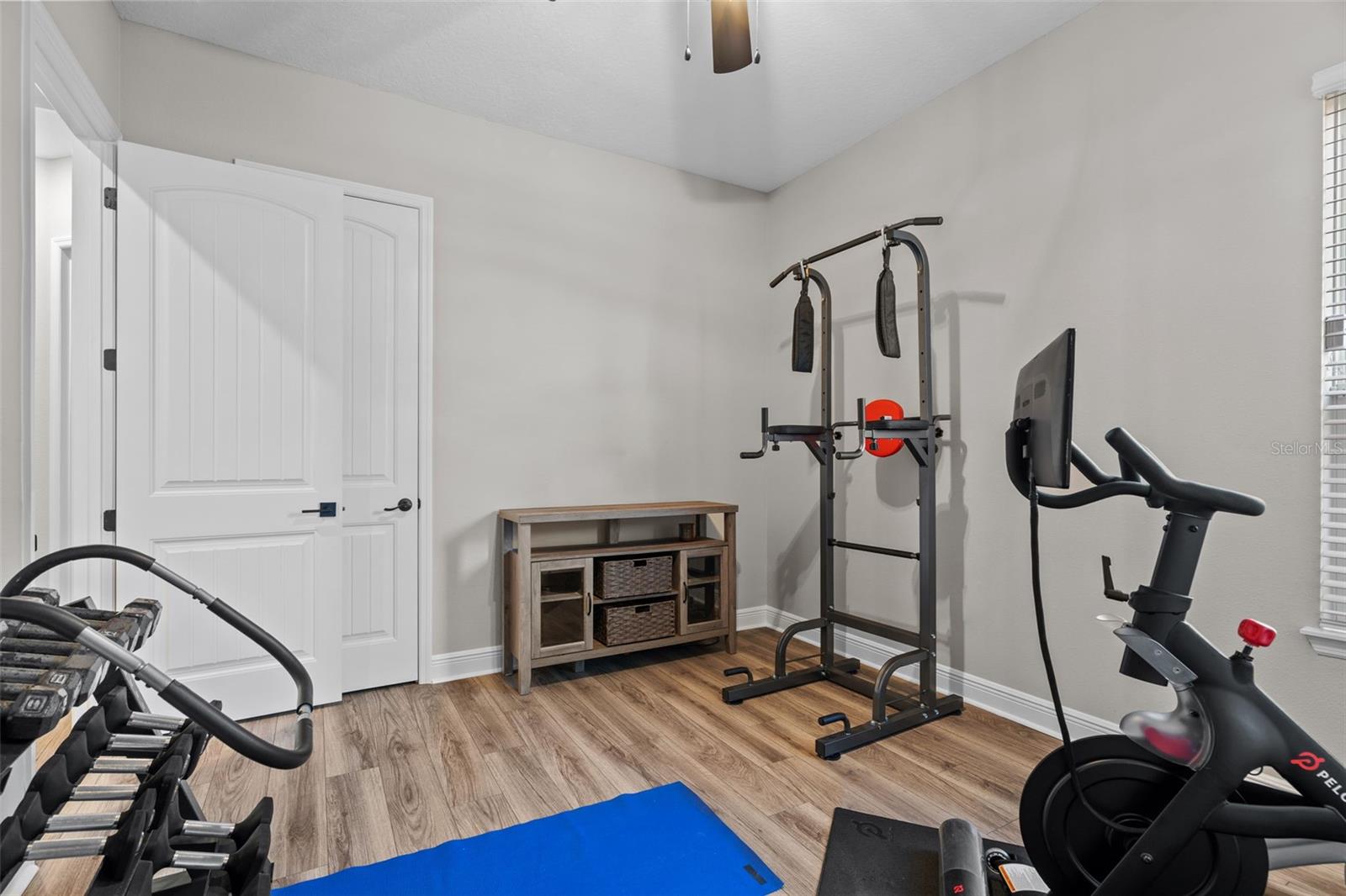 1245 WADING WATERS CIR