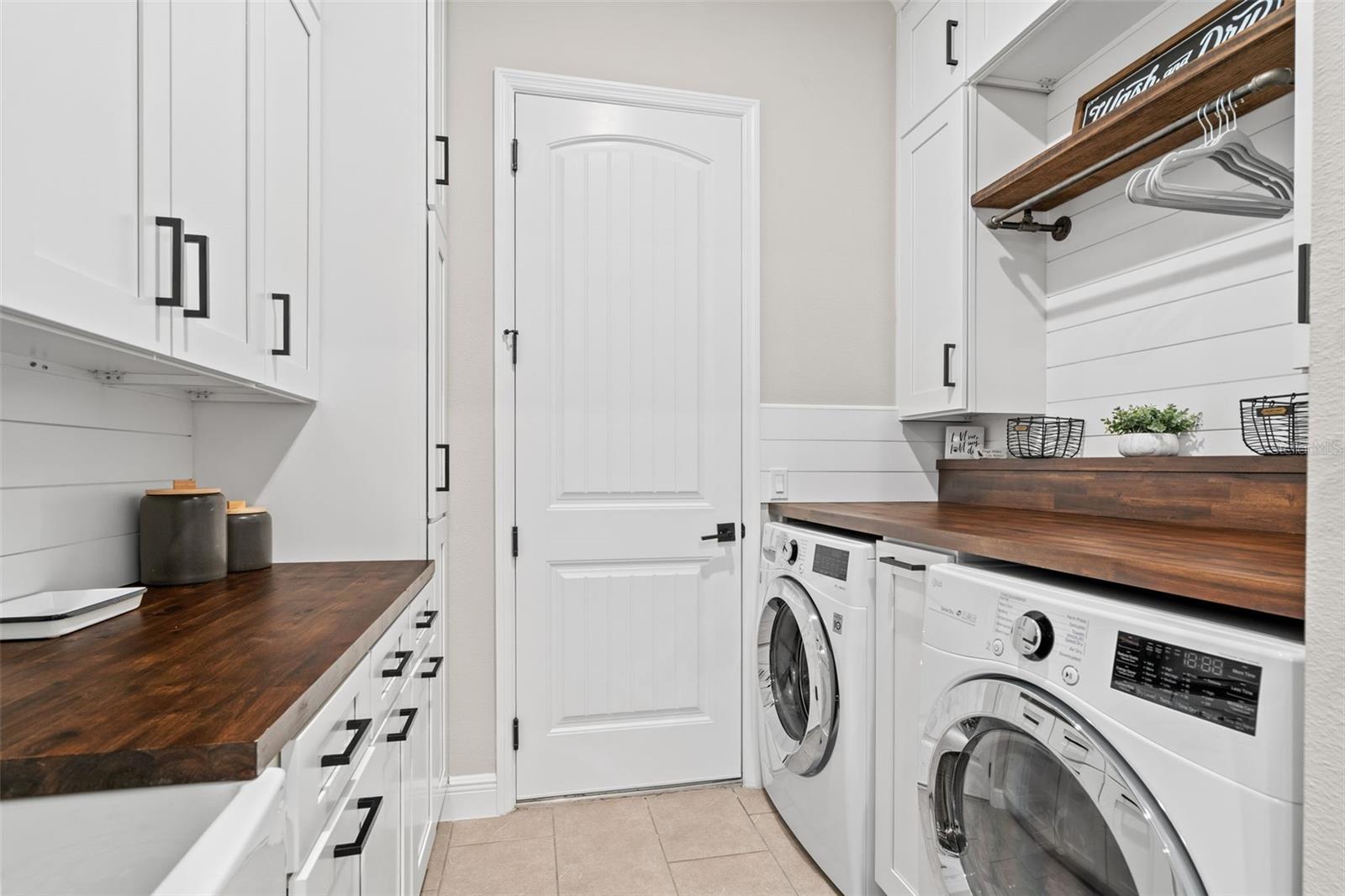 1245 WADING WATERS CIR