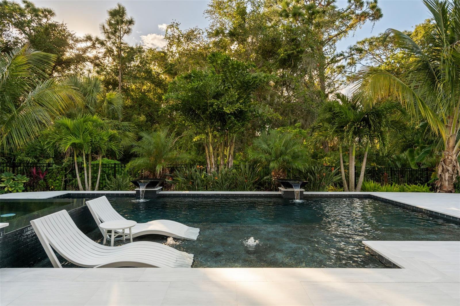 1245 WADING WATERS CIR