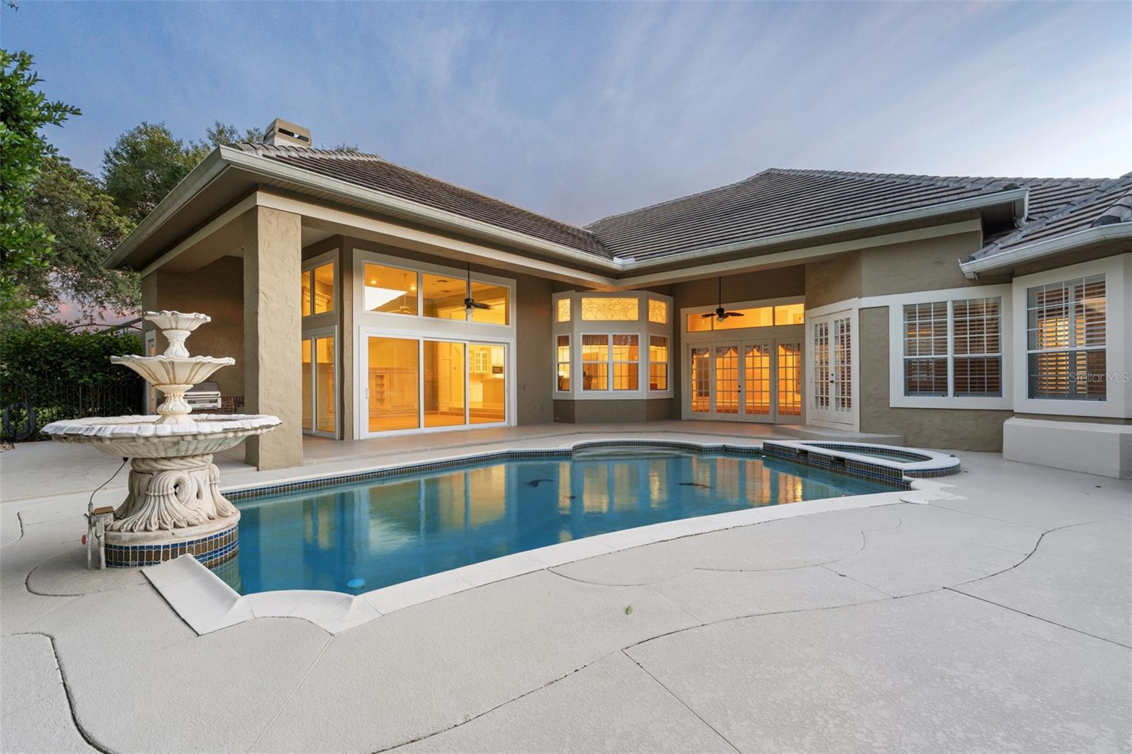 9017 GREAT HERON CIR