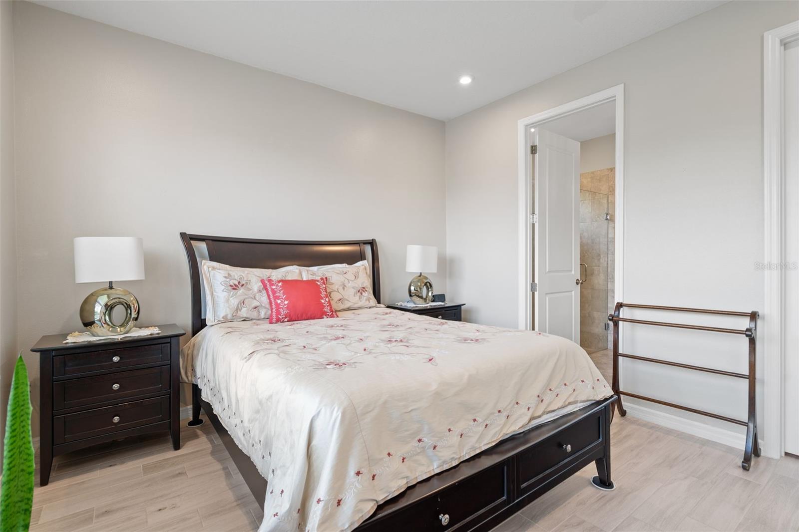 1098 WILDMEADOW RUN
