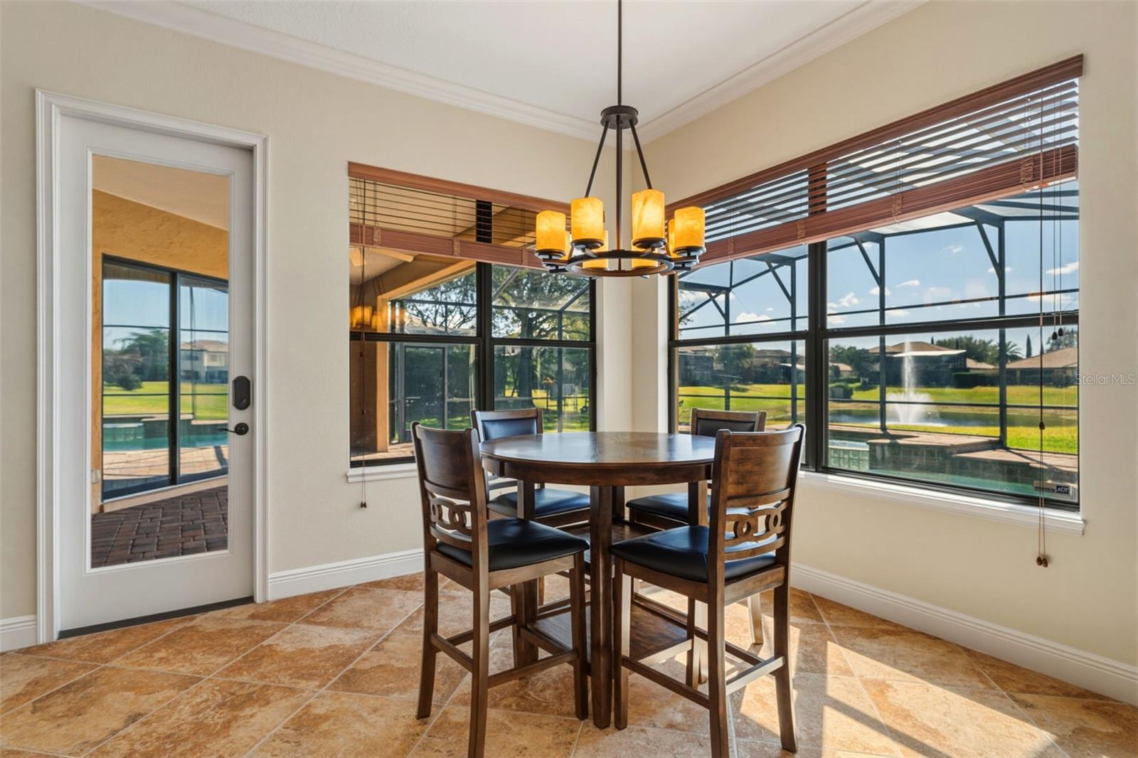 7451 POINTE VENEZIA DR