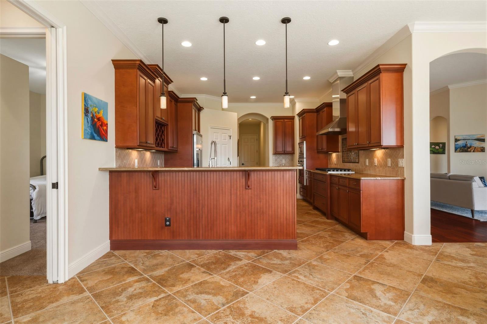 7451 POINTE VENEZIA DR