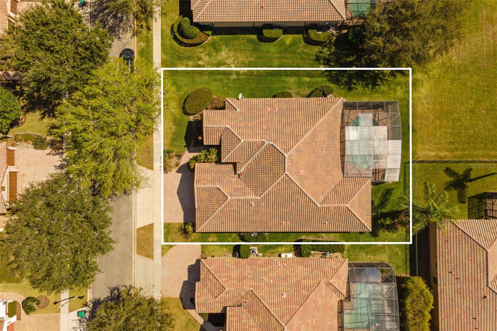 7451 POINTE VENEZIA DR